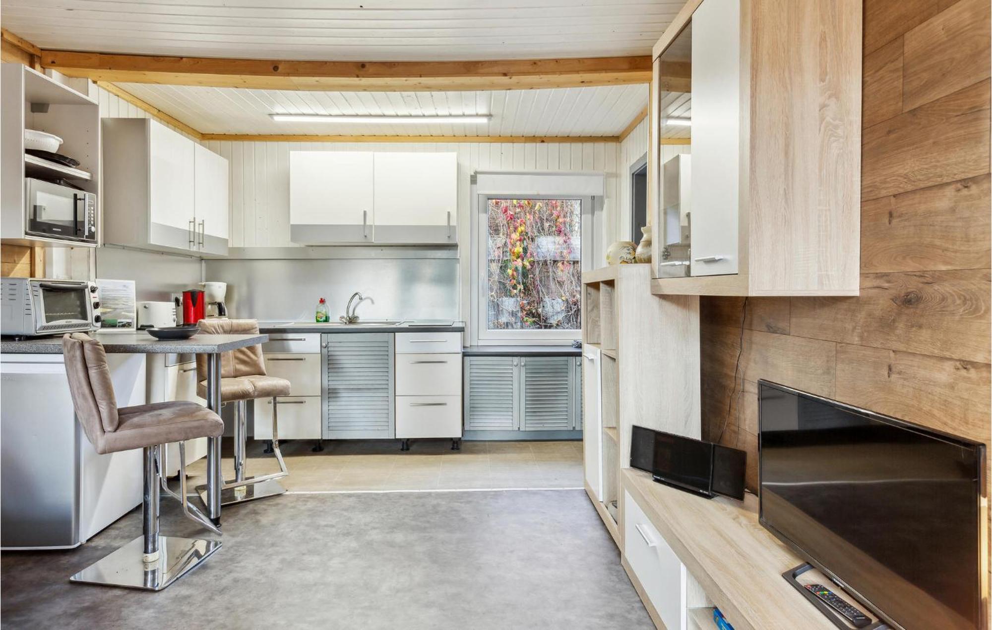 Nice Home In Zeulenroda-Triebes With Sauna Eksteriør bilde